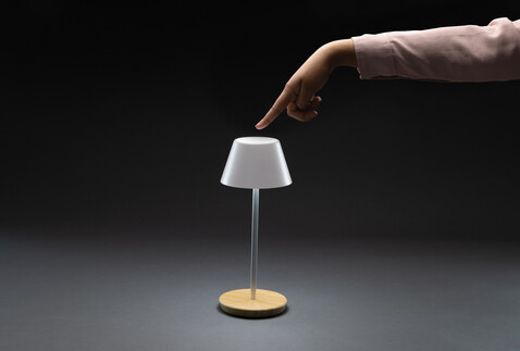 Pure Glow USB-Tischleuchte aus RCS recyceltem Kunststoff weiß bedrucken, Art.-Nr. P513.283