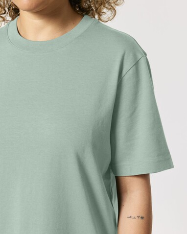 Sparker 2.0 - Das Relaxed Unisex-T-Shirt - Aloe - L bedrucken, Art.-Nr. STTU171C0891L Sparker 2.0 - Das Relaxed Unisex-T-Shirt - Aloe - L bedrucken, Art.-Nr. STTU171C0891L