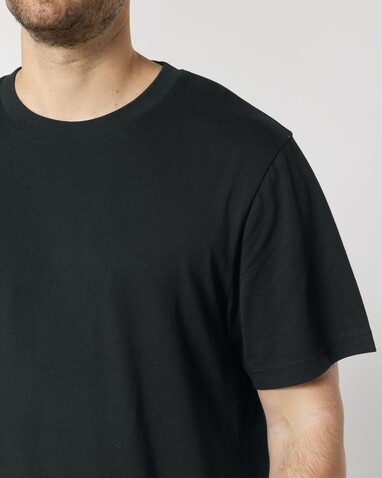 Sparker 2.0 - Das Relaxed Unisex-T-Shirt - Black - M bedrucken, Art.-Nr. STTU171C0021M Sparker 2.0 - Das Relaxed Unisex-T-Shirt - Black - M bedrucken, Art.-Nr. STTU171C0021M