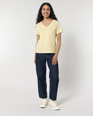 Stella Isla - Das Damen-T-Shirt mit V-Ausschnitt - Butter - L bedrucken, Art.-Nr. STTW176C0781L Stella Isla - Das Damen-T-Shirt mit V-Ausschnitt - Butter - L bedrucken, Art.-Nr. STTW176C0781L