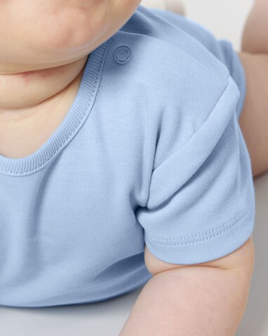 Baby Body - Der kurzärmelige Baby-Body - Blue Soul - 3-6 m/62-68cm bedrucken, Art.-Nr. STUB103C149B7 Baby Body - Der kurzärmelige Baby-Body - Blue Soul - 3-6 m/62-68cm bedrucken, Art.-Nr. STUB103C149B7