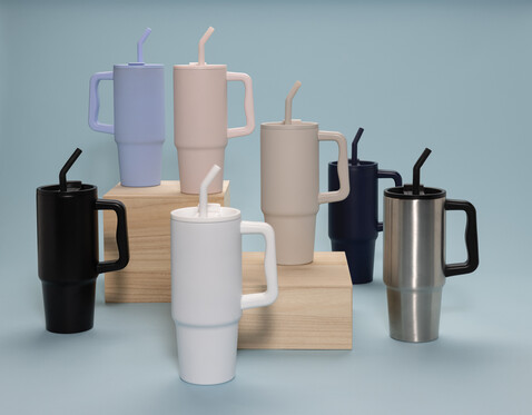 Embrace Deluxe Becher aus RCS recyceltem Edelstahl 900ml hellblau bedrucken, Art.-Nr. P437.3005
