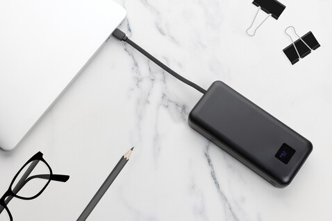 Gridley 20.000mAh 65W Laptop Powerbank aus RCS rPlastik schwarz bedrucken, Art.-Nr. P322.801