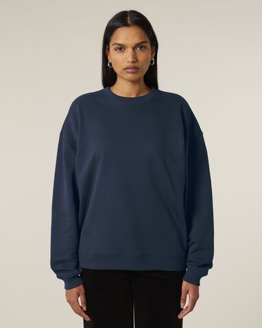 Radder 2.0 - Das Oversized Rundhals-Unisex-Sweatshirt - French Navy - XS bedrucken, Art.-Nr. STSU208C727XS Radder 2.0 - Das Oversized Rundhals-Unisex-Sweatshirt - French Navy - XS bedrucken, Art.-Nr. STSU208C727XS