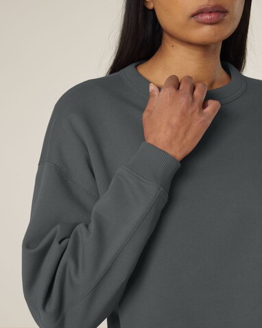 Stella Paloma - Das Oversized Damen-Rundhals-Sweatshirt - Anthracite - M bedrucken, Art.-Nr. STSW218C2531M Stella Paloma - Das Oversized Damen-Rundhals-Sweatshirt - Anthracite - M bedrucken, Art.-Nr. STSW218C2531M