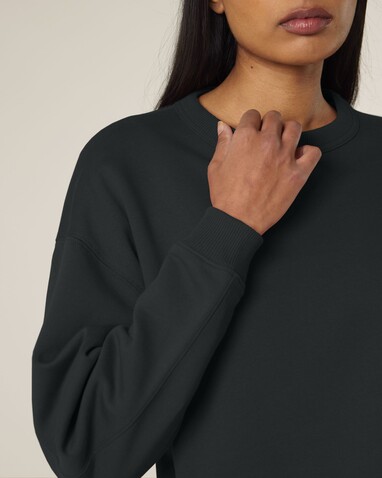 Stella Paloma - Das Oversized Damen-Rundhals-Sweatshirt - Black - S bedrucken, Art.-Nr. STSW218C0021S Stella Paloma - Das Oversized Damen-Rundhals-Sweatshirt - Black - S bedrucken, Art.-Nr. STSW218C0021S