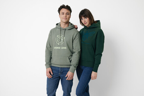 Iqoniq Yoho Relax-Hoodie aus recycelter Baumwolle forest green bedrucken, Art.-Nr. T9402.005.XL