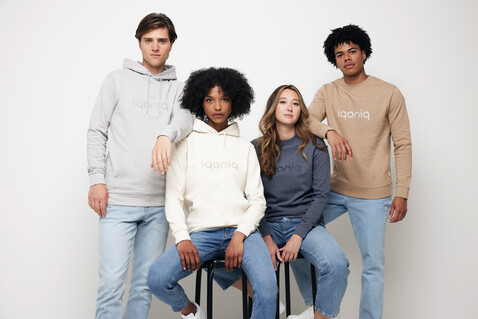 Iqoniq Torres ungefärbter Hoodie aus recycelter Baumwolle heather grey bedrucken, Art.-Nr. T9401.013.M