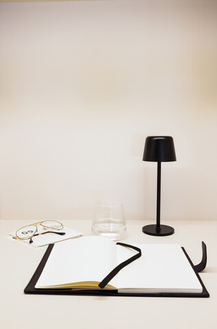 Zenic USB Tischleuchte aus RCS recyceltem Kunststoff schwarz bedrucken, Art.-Nr. P513.9701