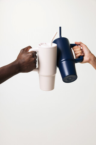 Embrace Deluxe Becher aus RCS recyceltem Edelstahl 900ml rosa bedrucken, Art.-Nr. P437.3014