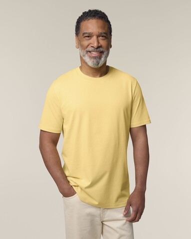 Creator 2.0 - Das Iconic Unisex-T-Shirt - Viva Yellow - M bedrucken, Art.-Nr. STTU169C3561M