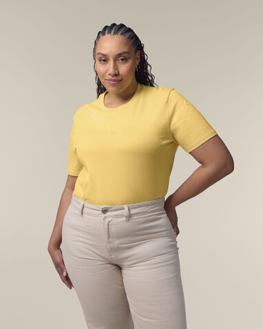 Creator 2.0 - Das Iconic Unisex-T-Shirt - Viva Yellow - 3XL bedrucken, Art.-Nr. STTU169C3563X