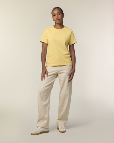 Stella Muser - Das Iconic Damen-T-Shirt - Viva Yellow - S bedrucken, Art.-Nr. STTW172C3561S