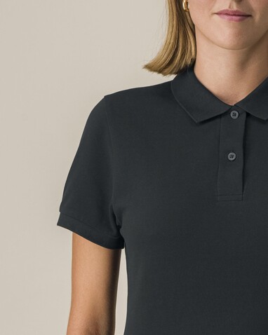 Stella Coaster - Das Damen-Polo - Black - L bedrucken, Art.-Nr. STPW977C0021L Stella Coaster - Das Damen-Polo - Black - L bedrucken, Art.-Nr. STPW977C0021L