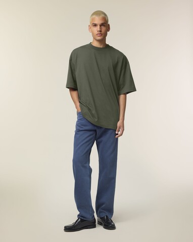 Blaster 2.0 - Das Oversized Unisex-T-Shirt mit Stehkragen - Khaki - XXL bedrucken, Art.-Nr. STTU959C2232X Blaster 2.0 - Das Oversized Unisex-T-Shirt mit Stehkragen - Khaki - XXL bedrucken, Art.-Nr. STTU959C2232X