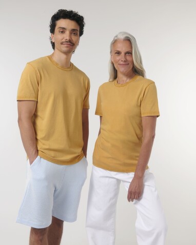 Crafter Vintage - Das Garment-Dyed Unisex-T-Shirt - G. Dyed Gold Ochre - XXS bedrucken, Art.-Nr. STTU976C1412S Crafter Vintage - Das Garment-Dyed Unisex-T-Shirt - G. Dyed Gold Ochre - XXS bedrucken, Art.-Nr. STTU976C1412S