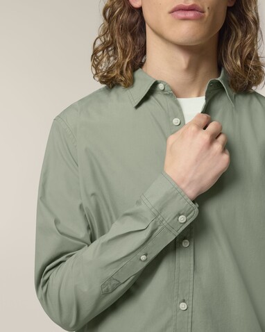 Stanley Styler Shirt - Das Herren-Popelinehemd - Soft Khaki - S bedrucken, Art.-Nr. STWM969C3671S Stanley Styler Shirt - Das Herren-Popelinehemd - Soft Khaki - S bedrucken, Art.-Nr. STWM969C3671S