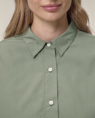 Stella Styler Shirt - Das Relaxed Damen-Popelinehemd - Soft Khaki - XS bedrucken, Art.-Nr. STWW973C367XS Stella Styler Shirt - Das Relaxed Damen-Popelinehemd - Soft Khaki - XS bedrucken, Art.-Nr. STWW973C367XS
