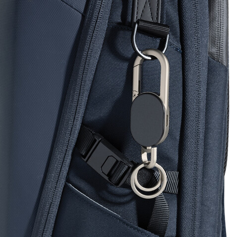 Schlüsselanhänger Keyfinder mit weltweiter Ortung und USB-C schwarz, grau bedrucken, Art.-Nr. P301.6301