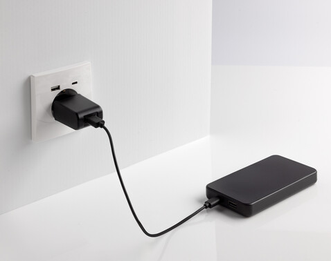 Boostcore 10.000mAh Powerbank aus RCS rec. Kunststoff schwarz bedrucken, Art.-Nr. P322.5601