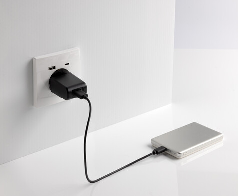 Orion 5.000mAh 5W magnetische Powerbank aus RCS rec. Alu silber bedrucken, Art.-Nr. P322.6002