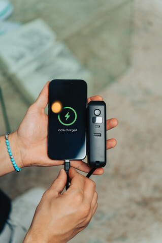 Urban Vitamin Eureka RCS rec. 65W-10.000mAh Hybrid-Ladegerät schwarz bedrucken, Art.-Nr. P301.9901