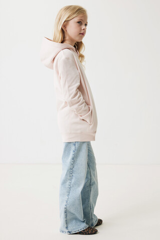 IQONIQ Yengo KidsHoodie mit Seitentaschen aus rec. Baumwolle cloud pink bedrucken, Art.-Nr. T6404.039.1314 IQONIQ Yengo KidsHoodie mit Seitentaschen aus rec. Baumwolle cloud pink bedrucken, Art.-Nr. T6404.039.1314