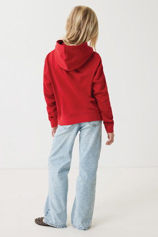 IQONIQ Yengo KidsHoodie mit Seitentaschen aus rec. Baumwolle rot bedrucken, Art.-Nr. T6404.029.1112 IQONIQ Yengo KidsHoodie mit Seitentaschen aus rec. Baumwolle rot bedrucken, Art.-Nr. T6404.029.1112