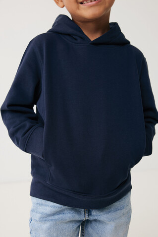 IQONIQ Yengo KidsHoodie mit Seitentaschen aus rec. Baumwolle navy blau bedrucken, Art.-Nr. T6404.002.78