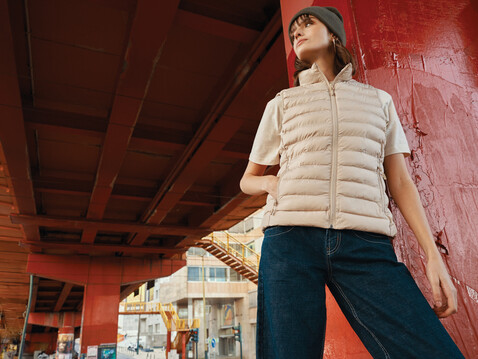 IQONIQ Meru Damen Bodywarmer aus recyceltem Polyester beige bedrucken, Art.-Nr. T4702.030.XXXL