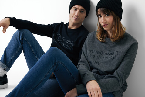 IQONIQ Zion Rundhals-Sweater aus recycelter Baumwolle schwarz bedrucken, Art.-Nr. T9300.001.XS IQONIQ Zion Rundhals-Sweater aus recycelter Baumwolle schwarz bedrucken, Art.-Nr. T9300.001.XS