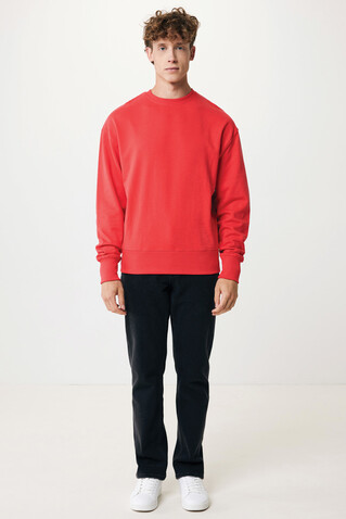 IQONIQ Kruger Relax-Rundhals-Sweater aus recycelt. Baumwolle luscious red bedrucken, Art.-Nr. T9302.008.M