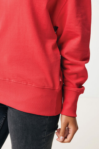 IQONIQ Kruger Relax-Rundhals-Sweater aus recycelt. Baumwolle luscious red bedrucken, Art.-Nr. T9302.008.M