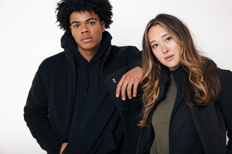 IQONIQ Yoho Relax-Hoodie aus recycelter Baumwolle schwarz bedrucken, Art.-Nr. T9402.001.M