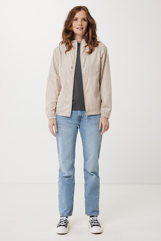IQONIQ Logan Lightweight Jacke aus recyceltem Polyester beige bedrucken, Art.-Nr. T9701.030.S IQONIQ Logan Lightweight Jacke aus recyceltem Polyester beige bedrucken, Art.-Nr. T9701.030.S