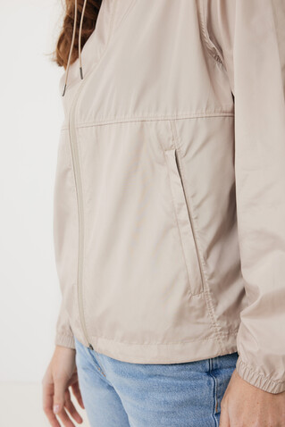 IQONIQ Logan Lightweight Jacke aus recyceltem Polyester beige bedrucken, Art.-Nr. T9701.030.S IQONIQ Logan Lightweight Jacke aus recyceltem Polyester beige bedrucken, Art.-Nr. T9701.030.S