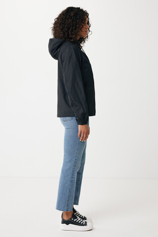 IQONIQ Logan Lightweight Jacke aus recyceltem Polyester schwarz bedrucken, Art.-Nr. T9701.001.XS