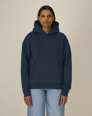 Chaser - Der Relaxed Unisex-Hoodie - French Navy - XL bedrucken, Art.-Nr. STSU077C7271X Chaser - Der Relaxed Unisex-Hoodie - French Navy - XL bedrucken, Art.-Nr. STSU077C7271X