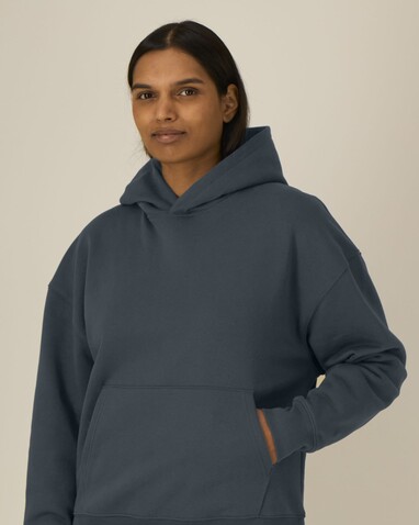 Chaser - Der Relaxed Unisex-Hoodie - India Ink Grey - L bedrucken, Art.-Nr. STSU077C7151L Chaser - Der Relaxed Unisex-Hoodie - India Ink Grey - L bedrucken, Art.-Nr. STSU077C7151L