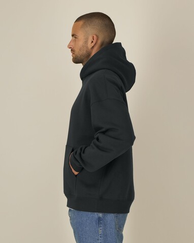 Chaser - Der Relaxed Unisex-Hoodie - Black - XXL bedrucken, Art.-Nr. STSU077C0022X Chaser - Der Relaxed Unisex-Hoodie - Black - XXL bedrucken, Art.-Nr. STSU077C0022X