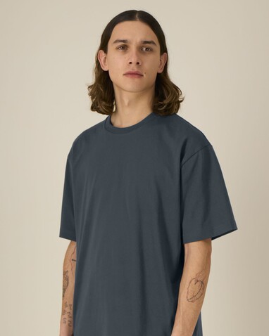 Breezer - Das Relaxed Unisex-T-Shirt - India Ink Grey - 3XL bedrucken, Art.-Nr. STTU964C7153X Breezer - Das Relaxed Unisex-T-Shirt - India Ink Grey - 3XL bedrucken, Art.-Nr. STTU964C7153X