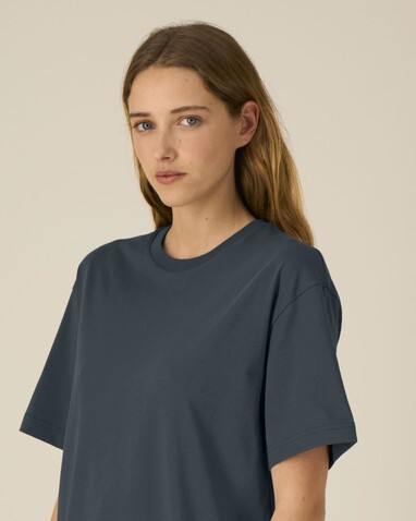 Breezer - Das Relaxed Unisex-T-Shirt - India Ink Grey - M bedrucken, Art.-Nr. STTU964C7151M