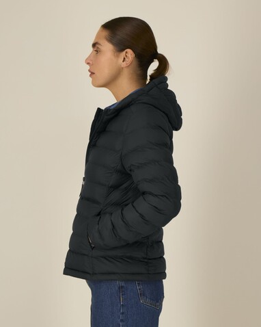 Stella Voyager 2.0 - Die wattierte Damen-Jacke - Black - 3XL bedrucken, Art.-Nr. STJW191C0023X Stella Voyager 2.0 - Die wattierte Damen-Jacke - Black - 3XL bedrucken, Art.-Nr. STJW191C0023X