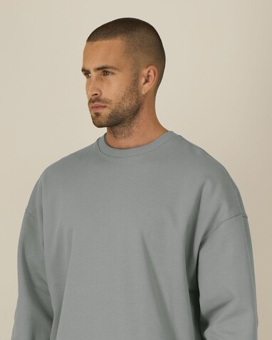 Radder 2.0 - Das Oversized Rundhals-Unisex-Sweatshirt - Misty Grey - XL bedrucken, Art.-Nr. STSU208C1381X