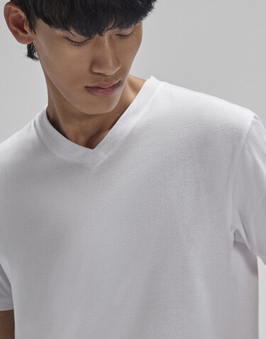 B &amp; C #E150 V T-Shirt, Black, L bedrucken, Art.-Nr. 039421014
