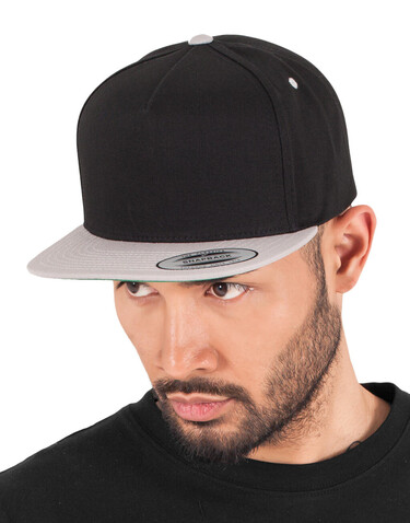 Flexfit Classic 5 Panel Snapback, Black/Silver, One Size bedrucken, Art.-Nr. 614681580