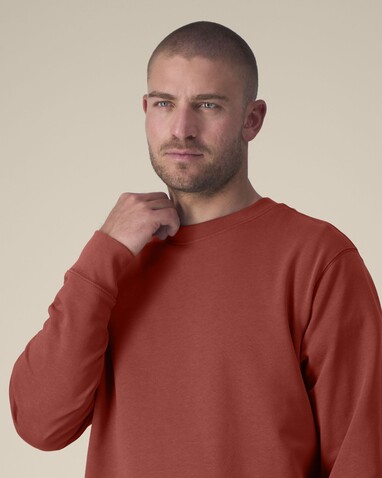 Changer 2.0 - Das Iconic Rundhals-Unisex-Sweatshirt - Earthy Red - XS bedrucken, Art.-Nr. STSU178C150XS