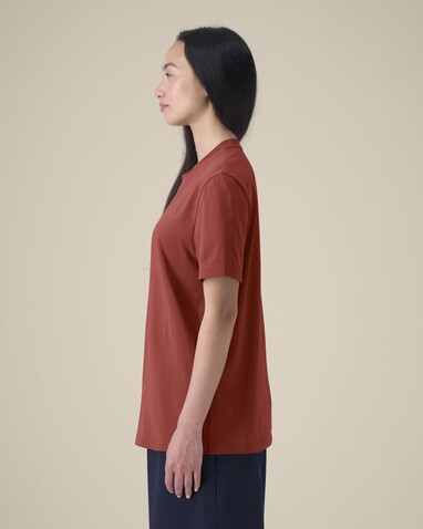 Creator 2.0 - Das Iconic Unisex-T-Shirt - Earthy Red - S bedrucken, Art.-Nr. STTU169C1501S