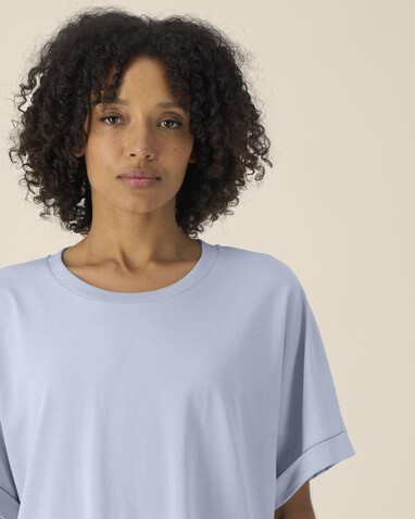 Stella Collider - Das Oversized Damen-T-Shirt mit gekrempelten Ärmeln - Serene Blue - M bedrucken, Art.-Nr. STTW089C0571M Stella Collider - Das Oversized Damen-T-Shirt mit gekrempelten Ärmeln - Serene Blue - M bedrucken, Art.-Nr. STTW089C0571M