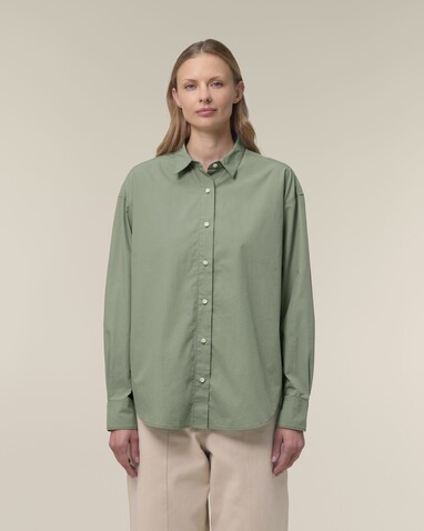Stella Styler Shirt - Das Relaxed Damen-Popelinehemd - Soft Khaki - XS bedrucken, Art.-Nr. STWW973C367XS Stella Styler Shirt - Das Relaxed Damen-Popelinehemd - Soft Khaki - XS bedrucken, Art.-Nr. STWW973C367XS